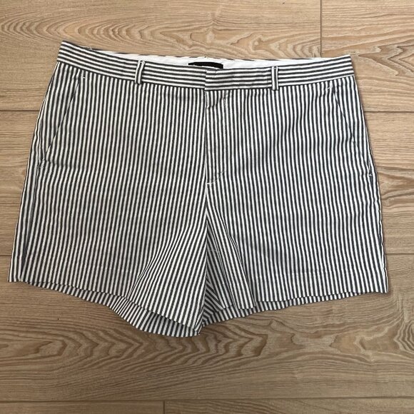 Banana Republic Pants - Banana Republic White and blue stripe Sz 14 * Front zip closure